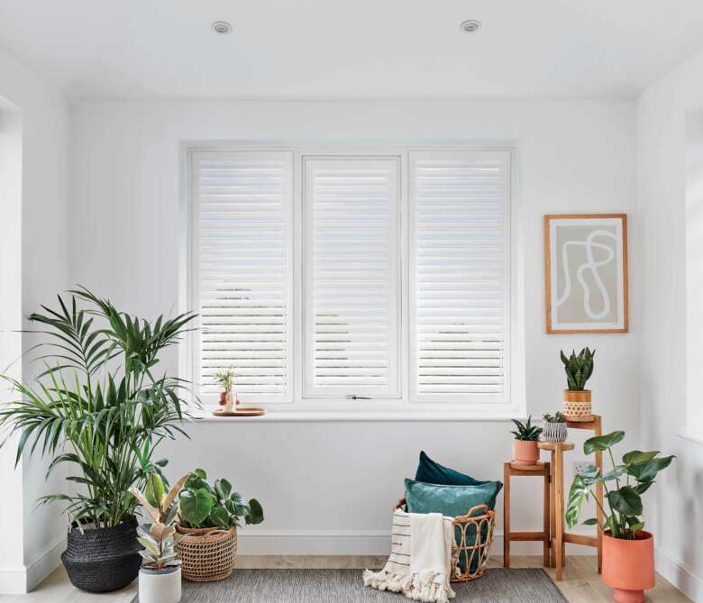 LL 2023 Perfect Fit Shutters Lite Cotton White Study Web